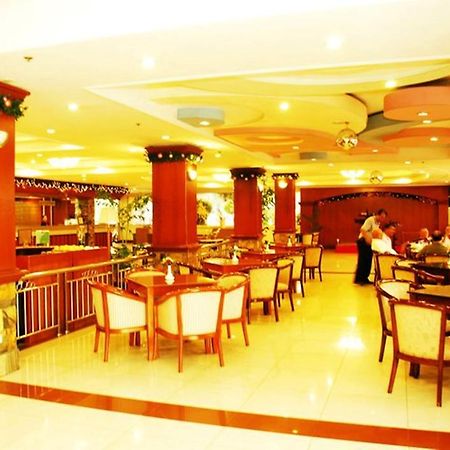 Grand Regal Hotel Bacolod Bagian luar foto